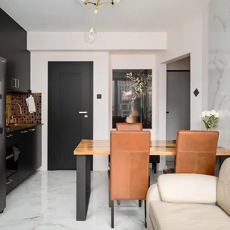 Apartment Wola Norblin Deluxe