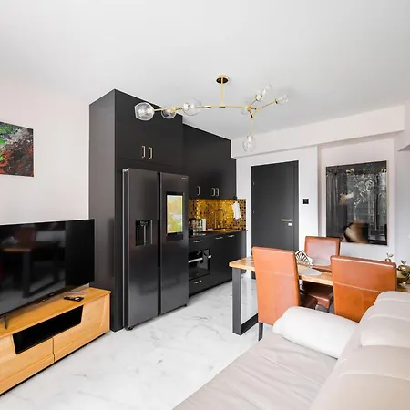 Wola Norblin Deluxe Warsaw