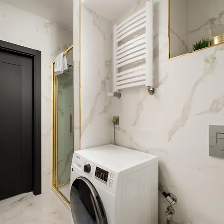 Wola Norblin Deluxe Apartment