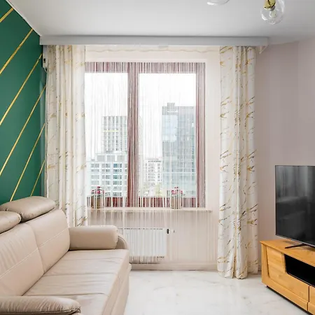 Wola Norblin Deluxe Apartment *